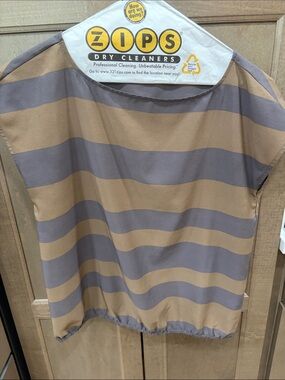 Striped Ann taylor Loft petites Top with elastic bottom